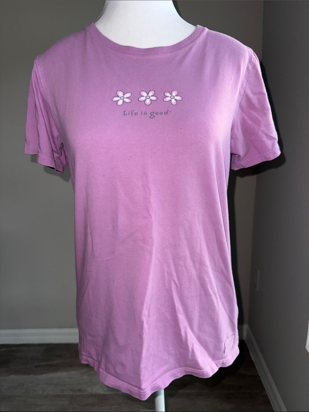 Life Is Good Lavender Pink Daisy Graphic Tee